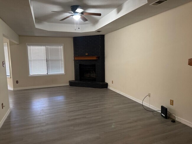 Foto del edificio - 1742 Byron Dr