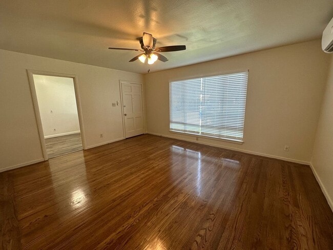 Building Photo - 4767001 /45