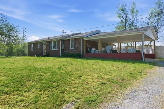 Building Photo - Charming 2b/1b Home in Old Hickory