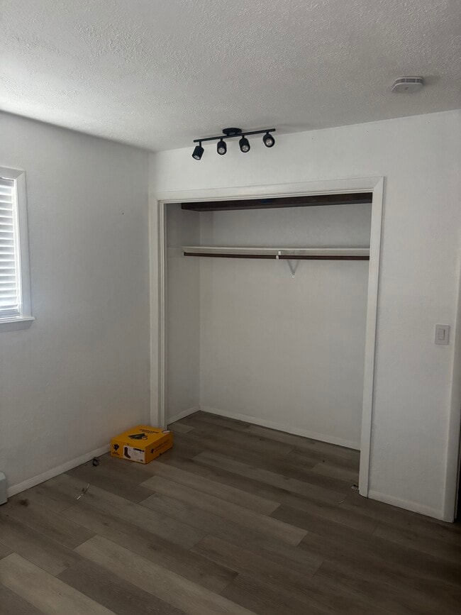 Foto del edificio - 2917 1/2 Formay Ave