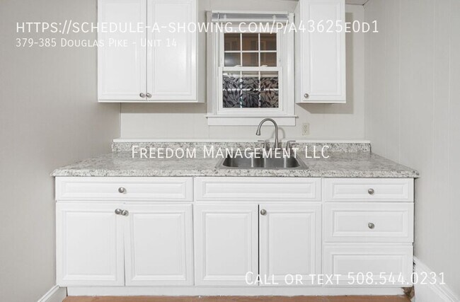 Foto del edificio - 379-385 Douglas Pike-Unit 14