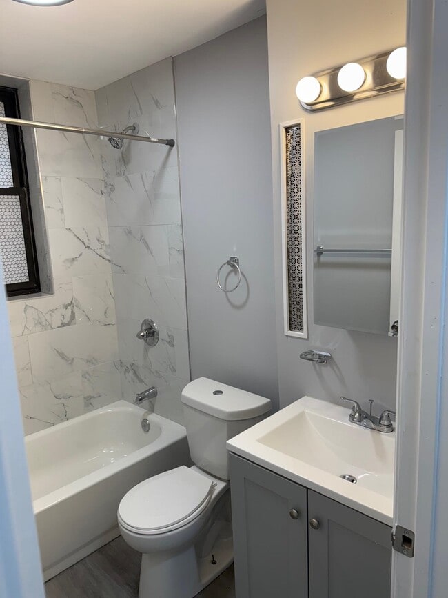 Foto del edificio - 304 60th St