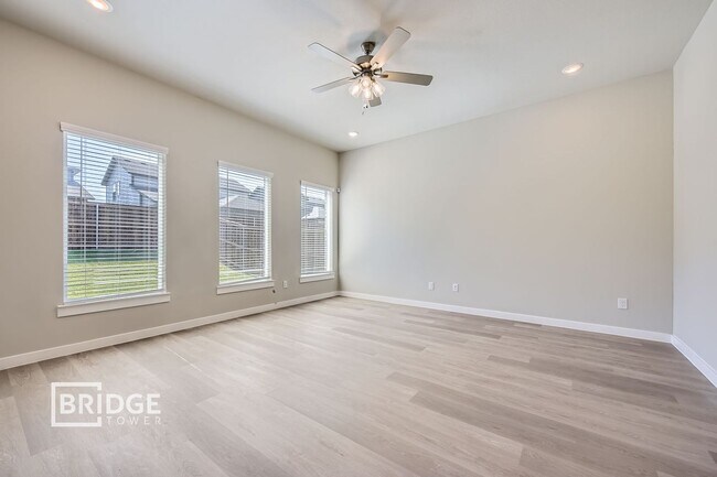 Building Photo - 1024 Jacquelyne Dr