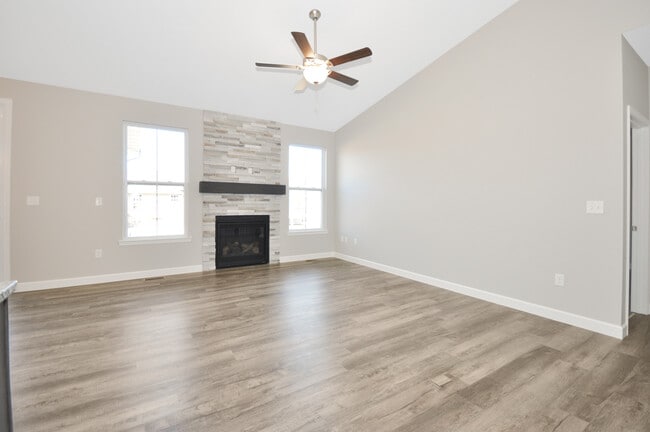 Building Photo - 7156 Remington Villa Dr