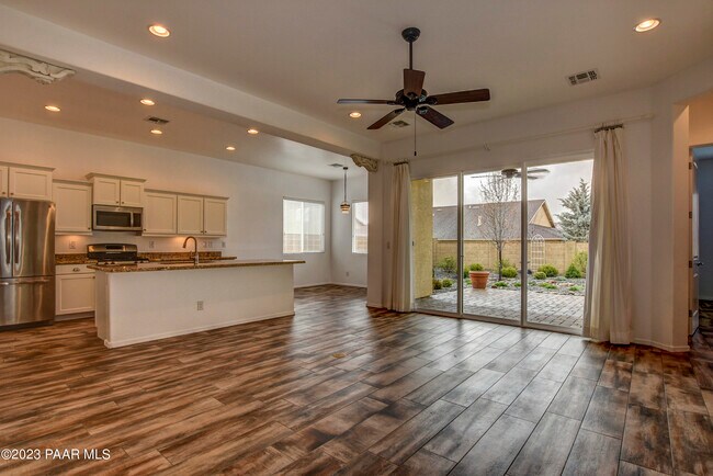 Building Photo - 12687 E Ortiz St