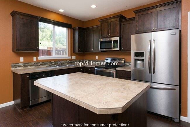 Building Photo - 15276 SE Eckert Ln