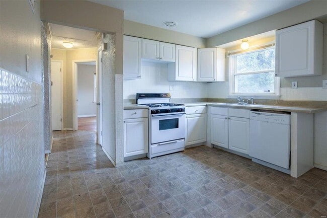 Building Photo - 6712 Black Walnut Ct