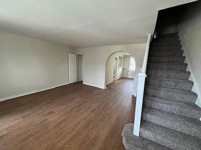 Foto del edificio - 5105 Chalgrove Ave