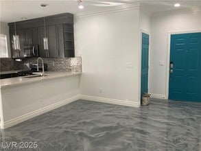 Building Photo - 9050 W Warm Springs Rd