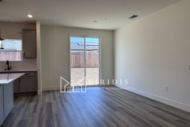 Foto del edificio - 7408 Brenner Pass Way