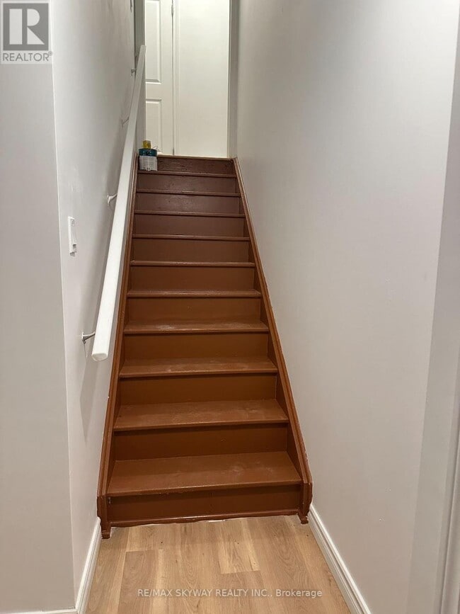 Building Photo - 19 Dolomite Dr