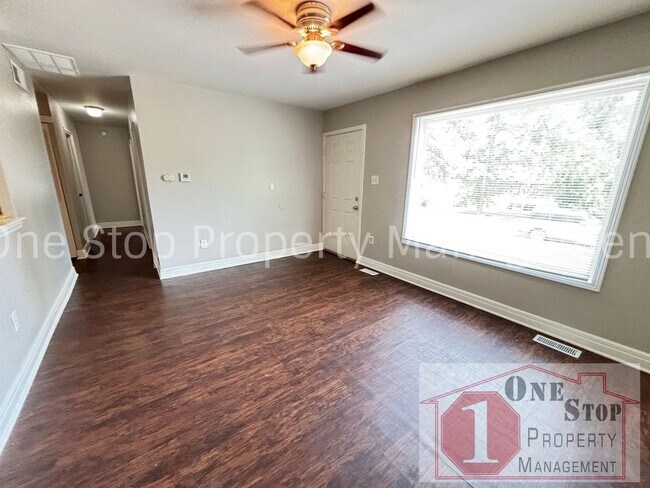 Foto del edificio - 3 Bedroom, 1 Bathroom in Grandview