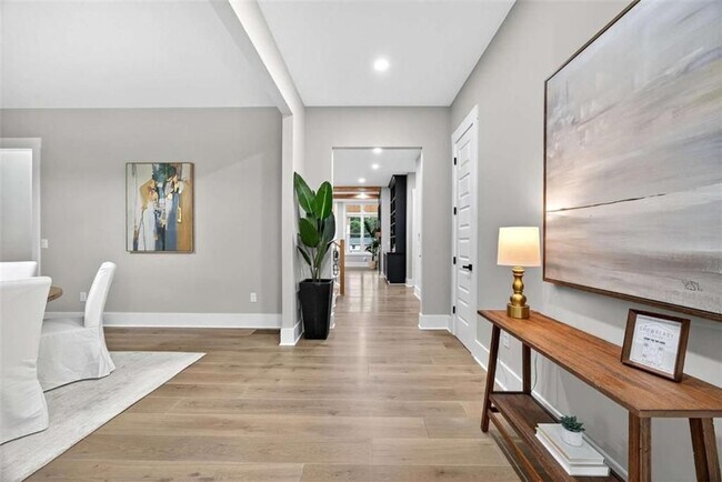 Foto del edificio - 6651 Malvin Dr