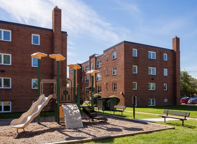 Building Photo - Arbelo Apartments