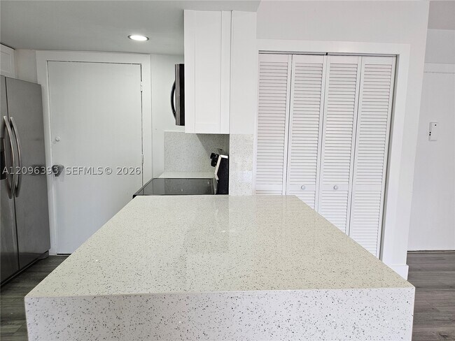 Building Photo - 15888 SW 95th Ave