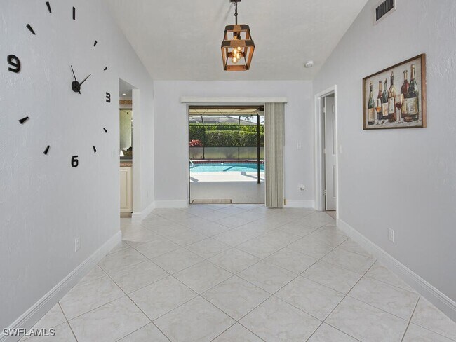 Building Photo - 213 Bay Meadows Dr