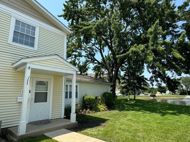 Building Photo - 1210 Thyne Ct