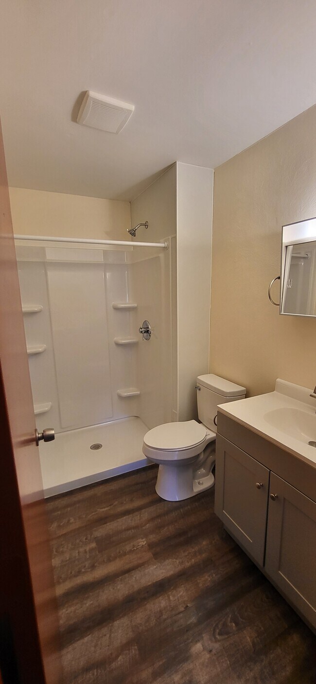 Bathroom - 4085 Falling Creek Rd