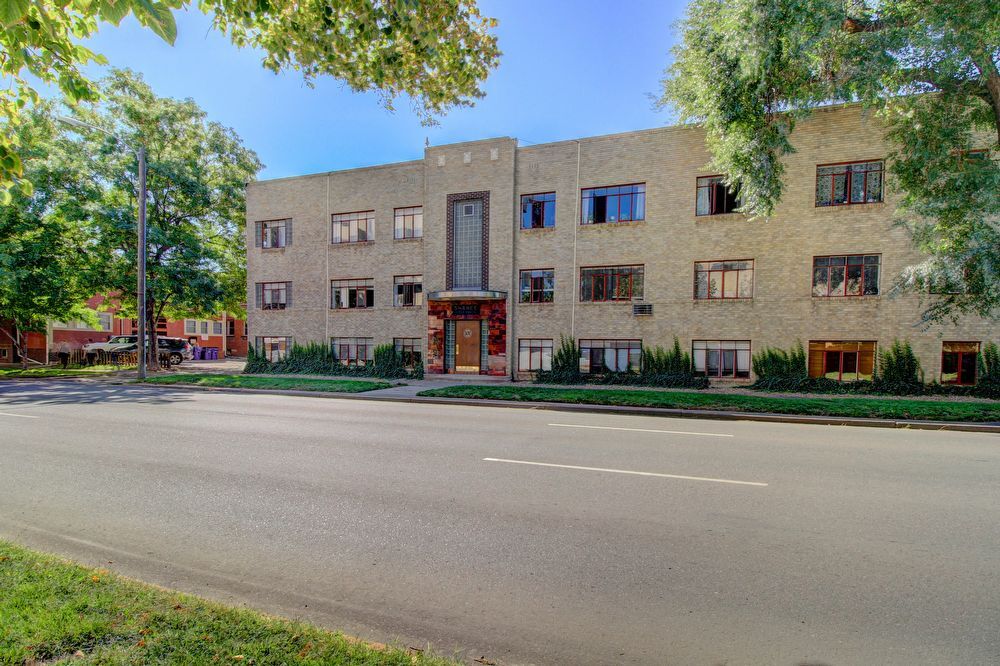 Primary Photo - 1000 E 8th Ave