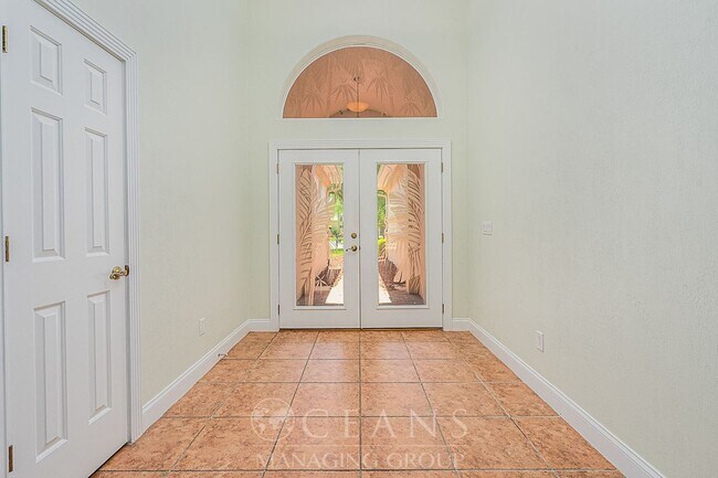 Foto del edificio - Spacious 4 Bedroom Pool Home in Ormond Lakes