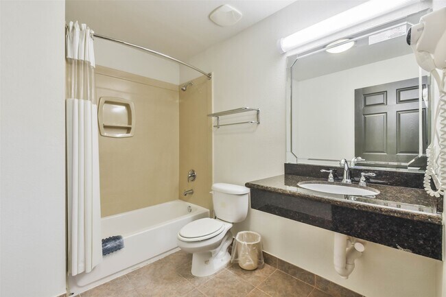 Foto del edificio - 1025 Swanson St