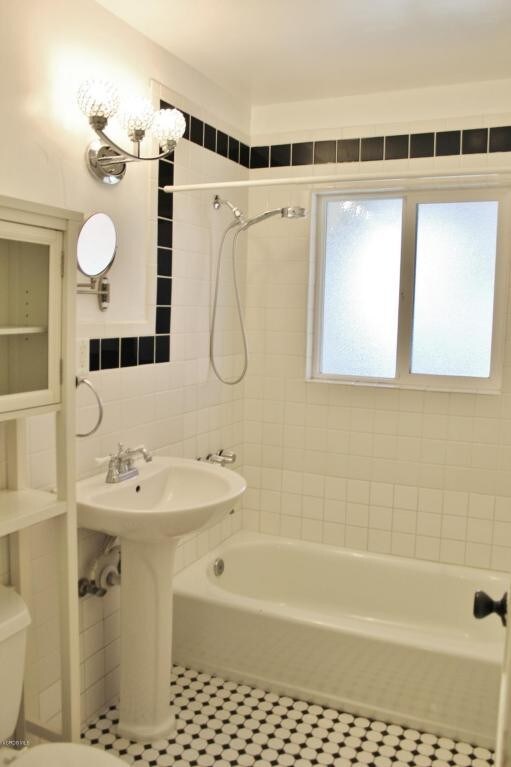 Bathroom Fixtures Ventura 583 jones st ventura, ca 93003 rentals - ventura, ca | apartments Bathroom Fixtures Ventura 583 jones st ventura, ca 93003 rentals - ventura, ca | apartments