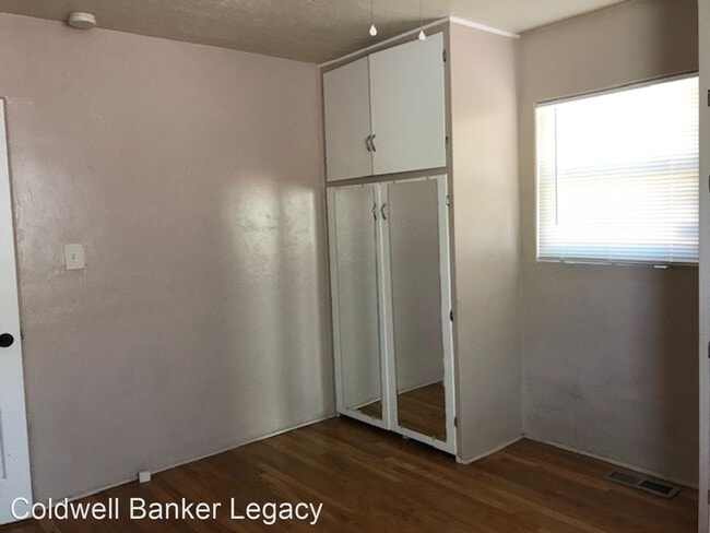 Building Photo - 2 br, 1 bath House - 2109 Alhambra Ave SW