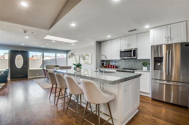 Building Photo - 3045 Kinkaid Dr