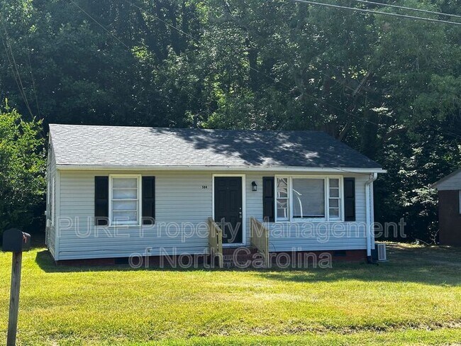 Foto del edificio - 504 Moore Dr