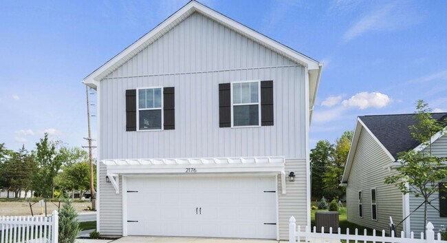 Building Photo - Foxtail Commons
