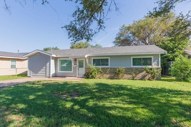 Building Photo - 3617 SE 31st Ave