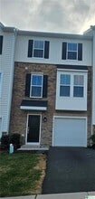 Building Photo - 7616 Clayton Ave