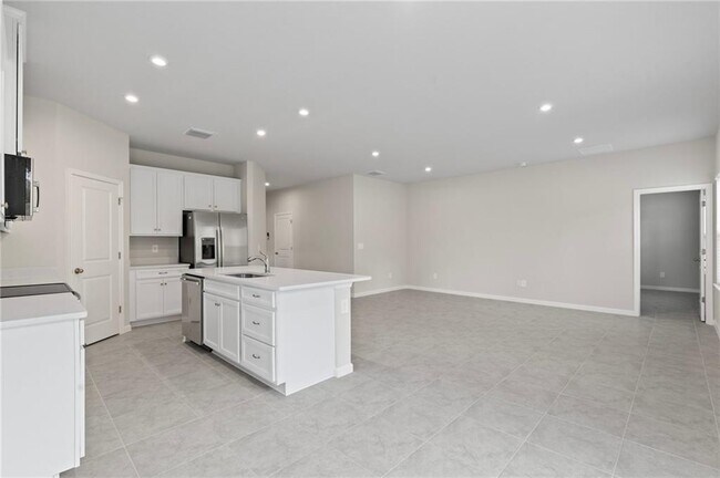 Building Photo - 6710 Rumine Cir