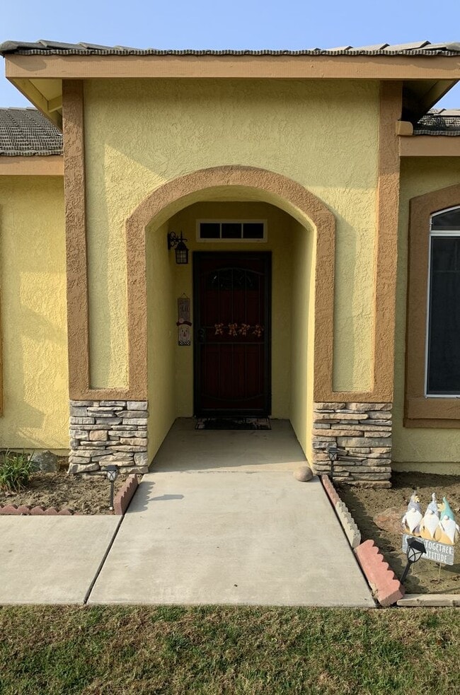 Building Photo - 1259 Mission Dr