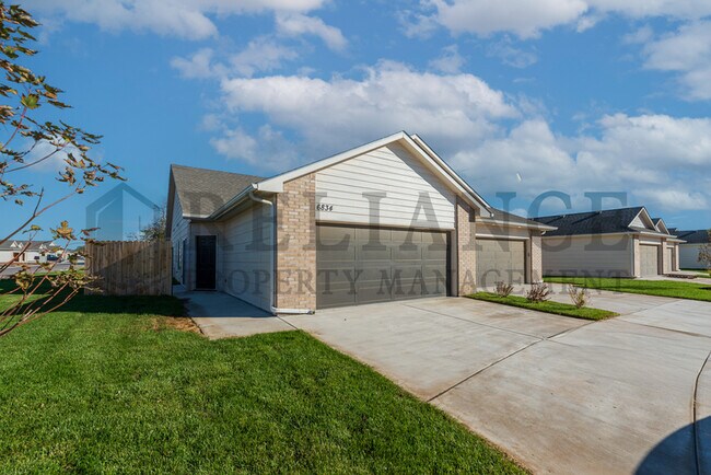 Building Photo - 6834 White Pine