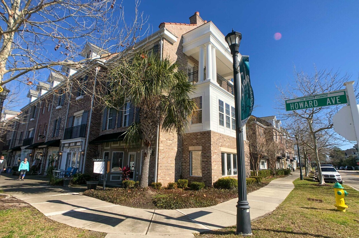 Exterior - 2834 Howard Ave