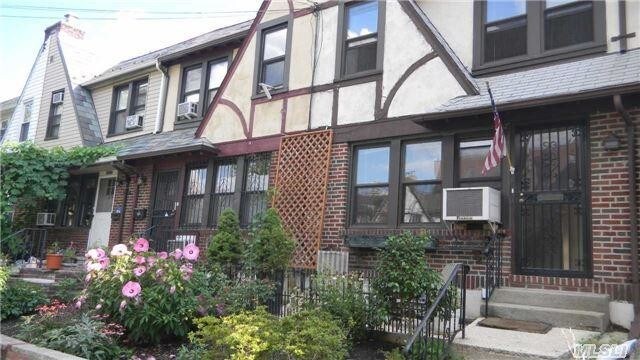 Primary Photo - 6788 Clyde St