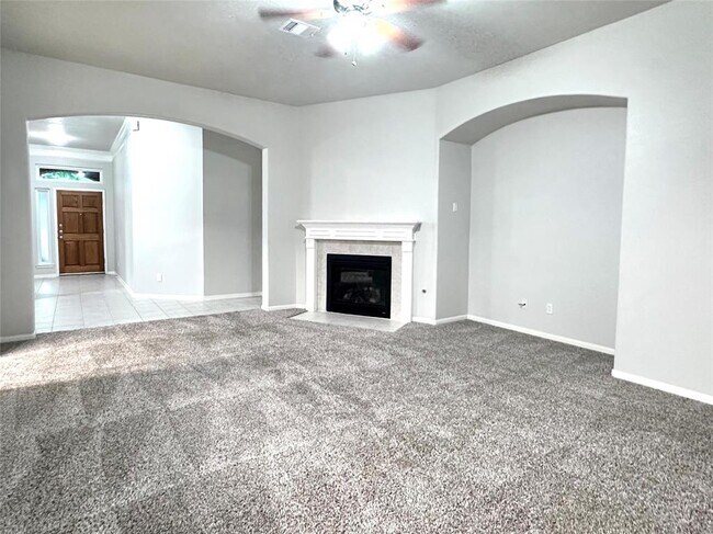 Building Photo - 31710 Midlake Park