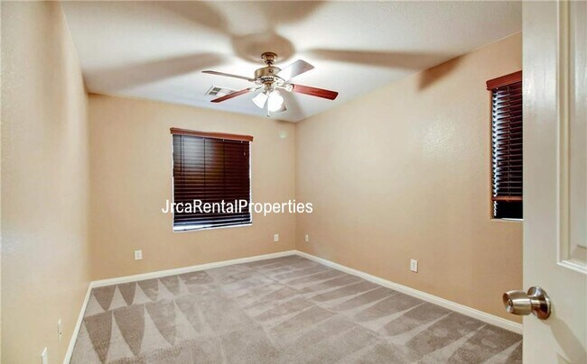 Foto del edificio - 9019 Winchester Ridge St