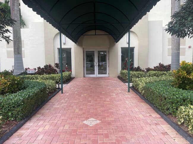 Building Photo - 10770 NW 66th St