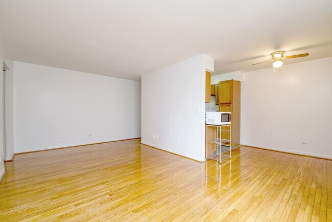 Foto del edificio - 1060 W Hollywood Ave