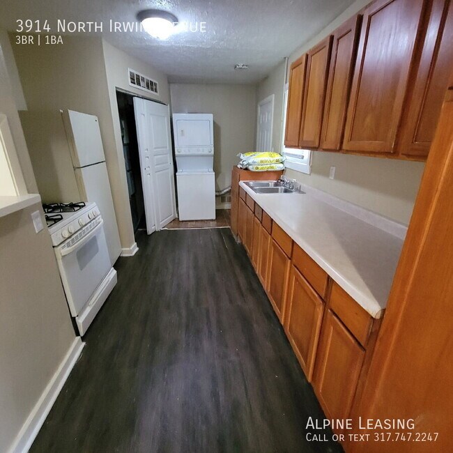 Foto del edificio - 3914 N Irwin Ave