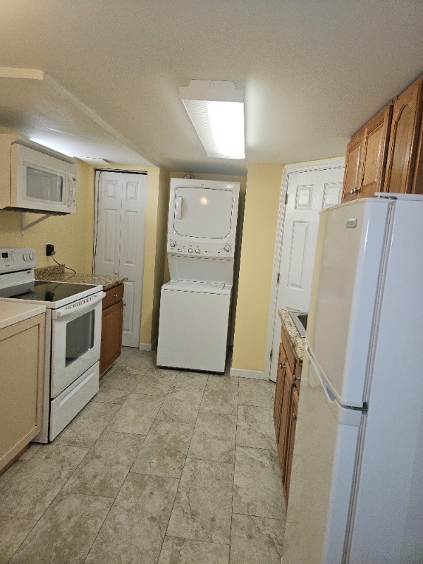 Primary Photo - 920 Fox Chase Rd