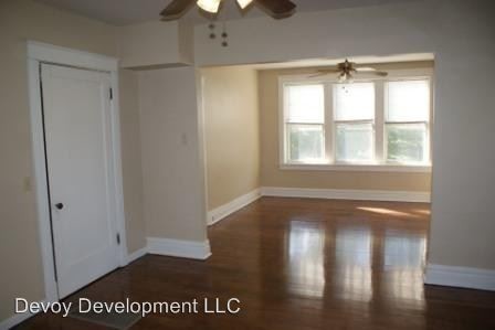 Foto del edificio - 4167-412W W Pine Blvd