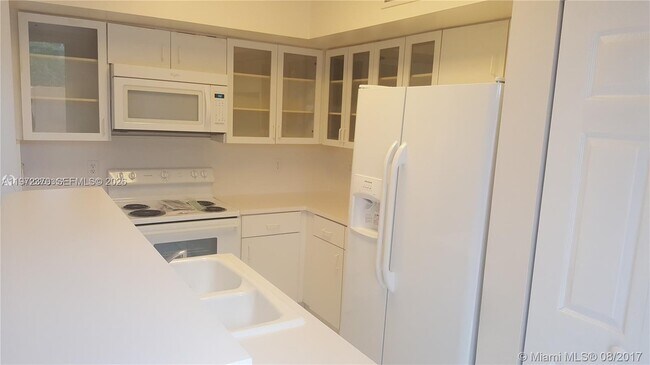 Foto del edificio - 8755 SW 152nd Ave