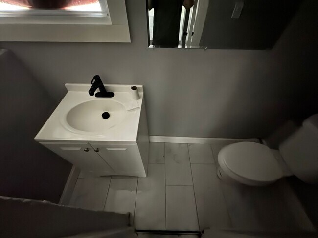 Foto del edificio - 95 Rock Creek Rd