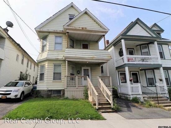 Building Photo - 610 Hattie St