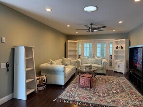 Building Photo - 652A Ardmore Rd