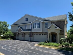 Building Photo - 1400 Scarboro Rd