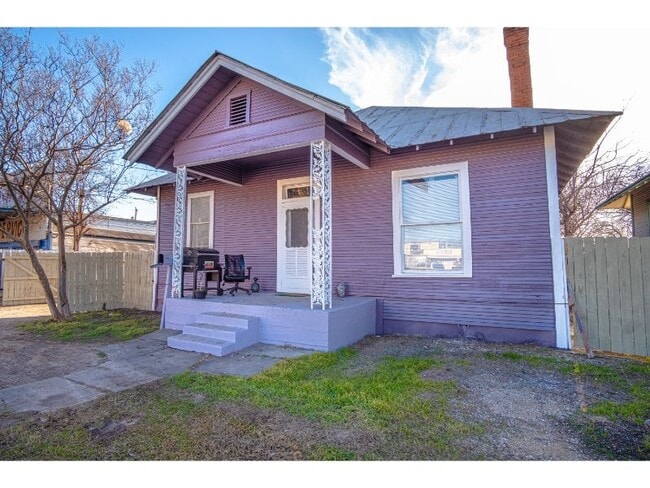 Photo - 4115 S Presa St Apartment